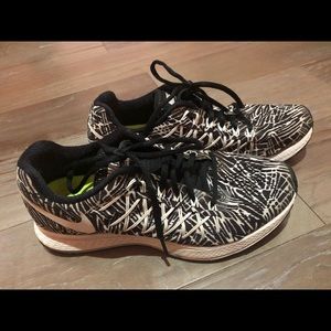 Nike Size 8 Zoom Pegasus 32